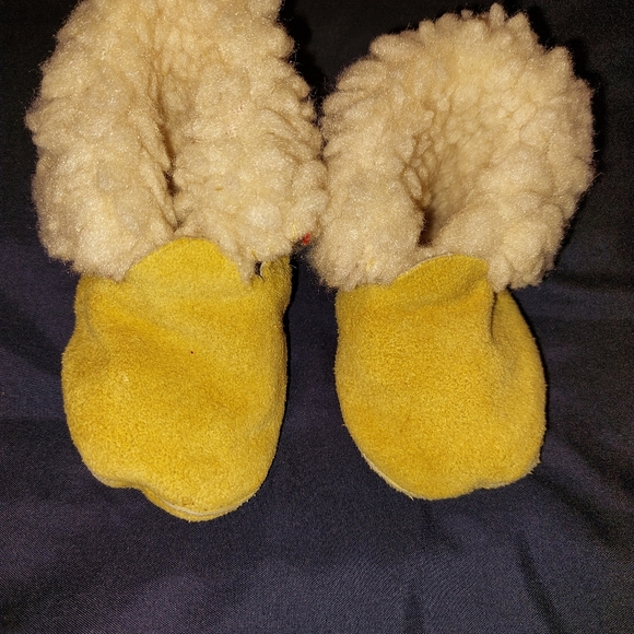 Baby Booties Genuine Raw Leather Warm Removable Inserts 0-3 Months Slippers - Picture 2 of 6